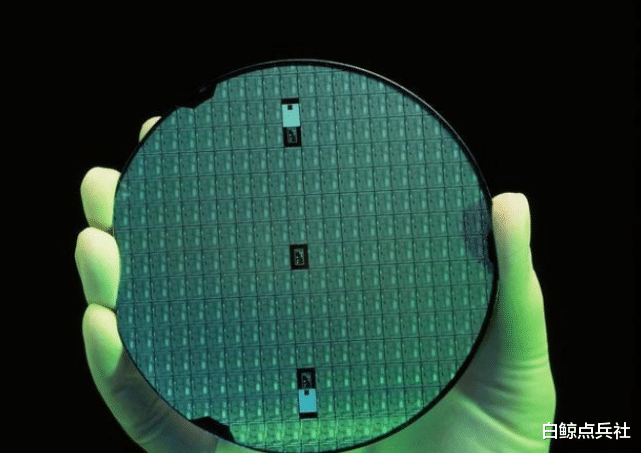 半导体 “中国不同意”，美国半导体巨头交易失败，还要倒赔10亿元解约费