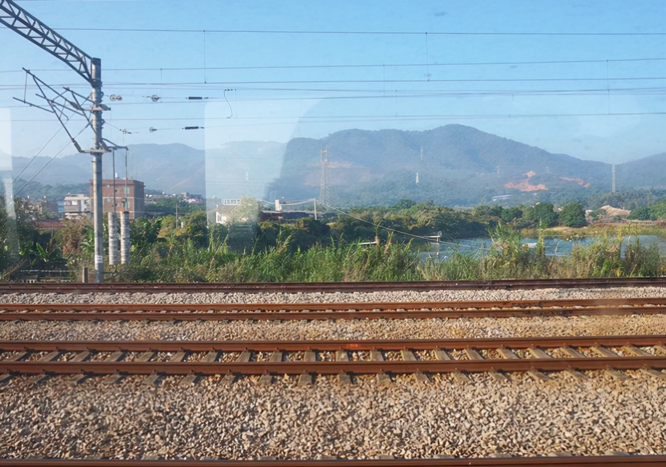 糖果的妈妈|女性在中秋不能回娘家团圆？各种讲究偏向婆家，宝妈不解：凭啥？