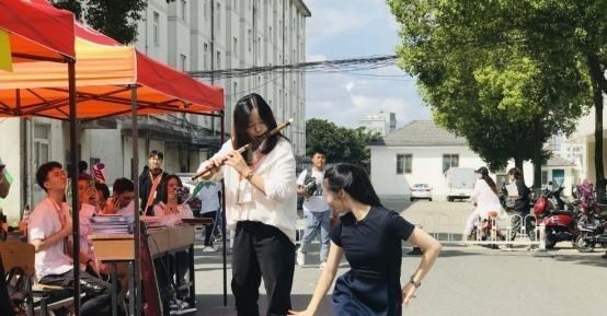 依科育儿吧|我国唯有这1所银行的员工，身份是公务员，学生考上妥妥的铁饭碗