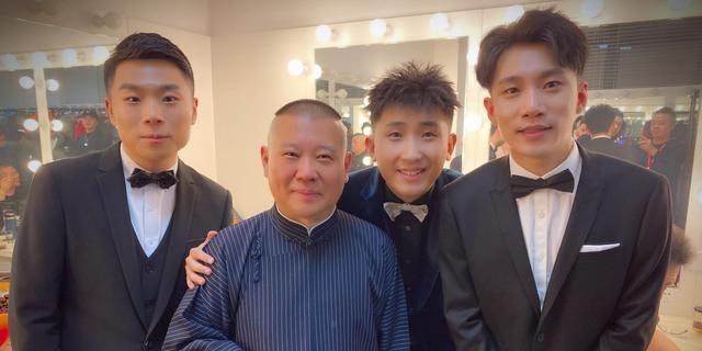 张云雷|第二季德云斗笑社首场直播，海报官宣三位新成员，张云雷确定缺席