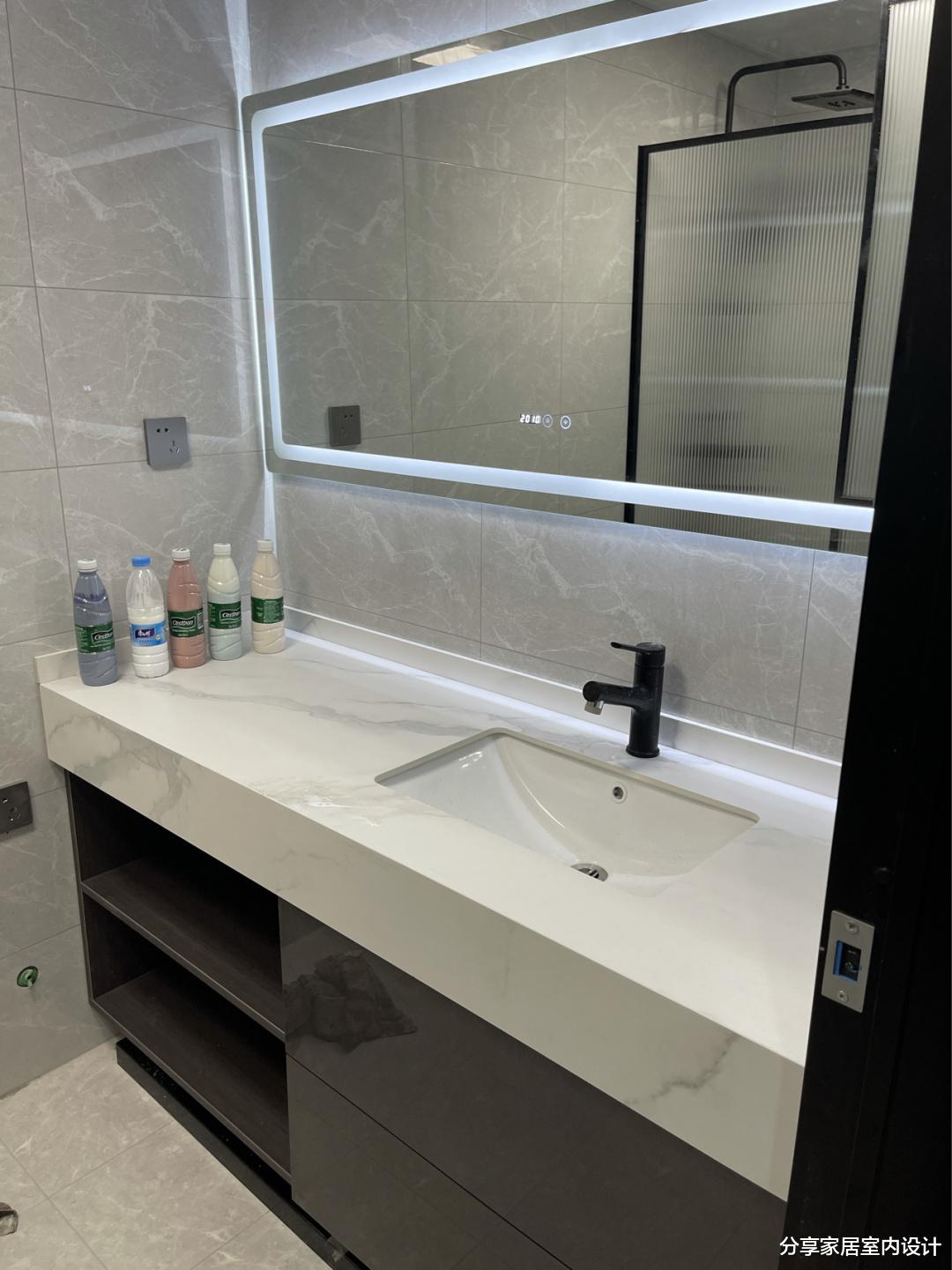 |看她家133平大房子，装修效果很满意，全屋定制的柜子真心不错！