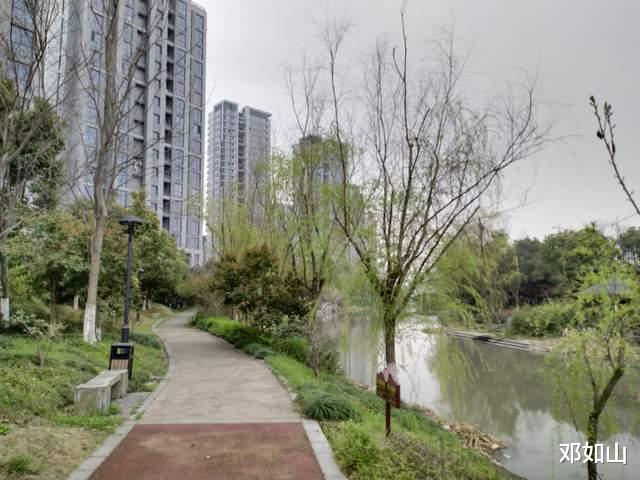 黑洞 三大思想实验的猜测与反驳