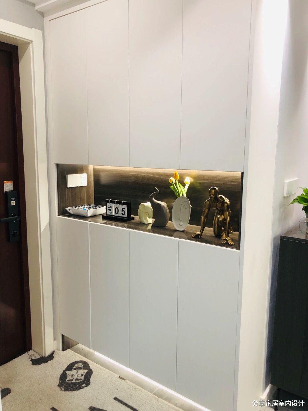 分享家居室内设计|现代简约风格的新房，一进屋就被迷住，三代同堂生活在一起真幸福