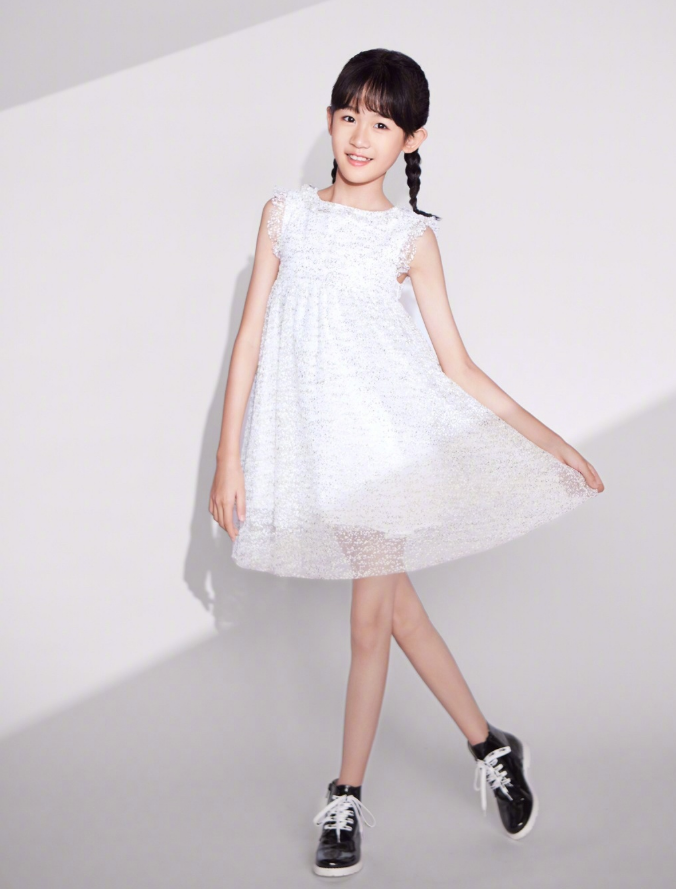 贝儿|还记得陆毅的女儿贝儿吗？现在她长这个样子，网友：真的是她吗？