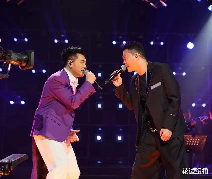 披荆斩棘的哥哥|《披荆斩棘的哥哥》打破综艺僵局，成团后友谊延续，感情很好