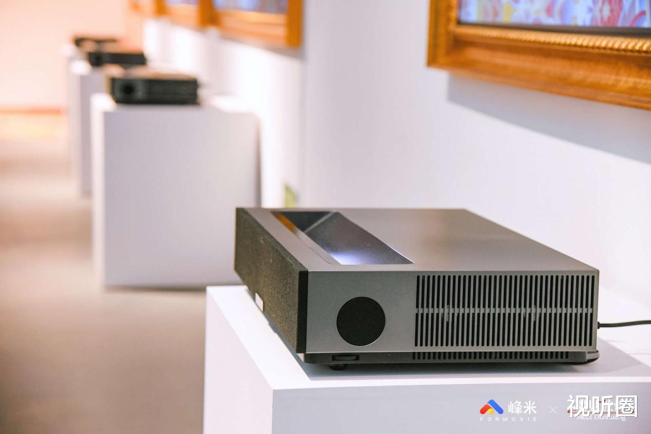 激光电视|百寸三色激光电视+宝华韦健顶级奢华音响,这个套餐只卖18999元