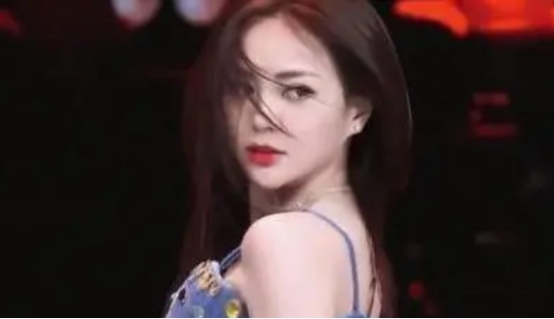 谢可寅|谢可寅成团后，表现欲太强了，真的很败好感度！