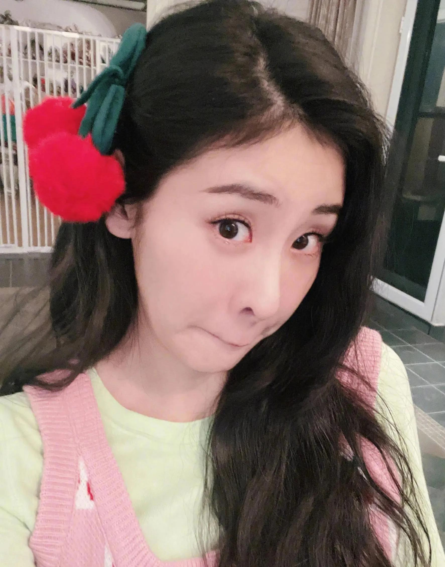 张碧晨|歌界女神张碧晨，妈妈身份丝毫没改变高贵的气质与性感的身材