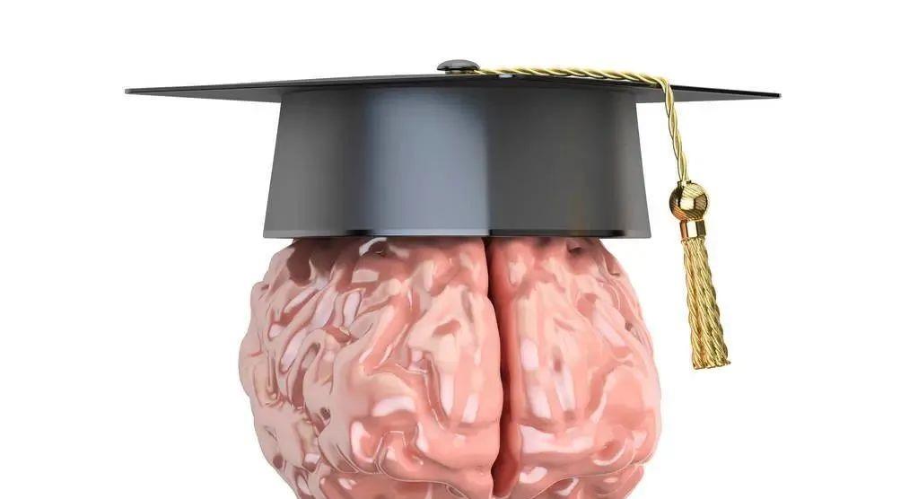 科学家 原来智商真的能“一眼看穿”，科学家发现从眼睛看智商高低的方法