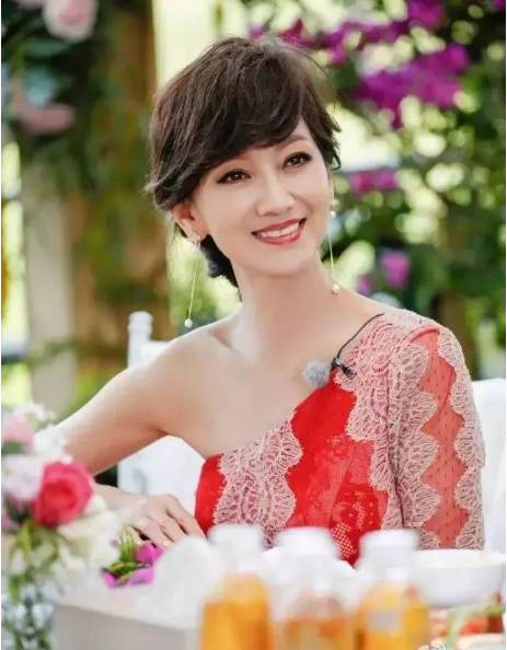 赵雅芝|赵雅芝这组图，打脸了多少人啊