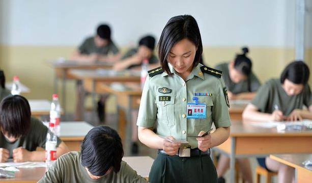 失控的想你|教育部传来消息，部分专业的大学生，将有机会免试加入公务员队伍