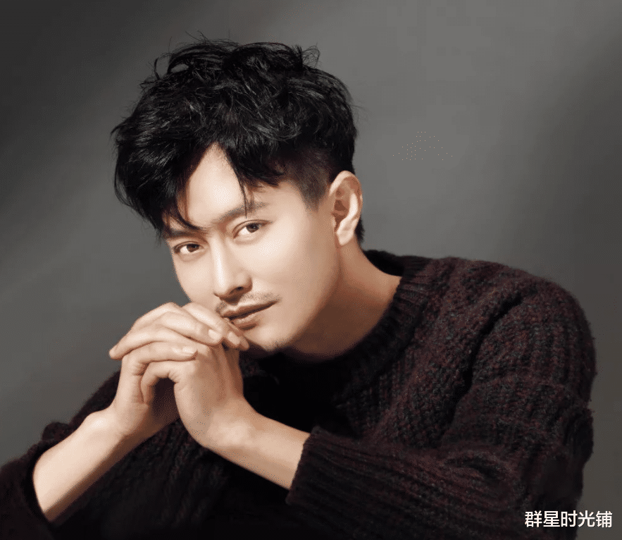 云飞|草根歌手云飞:6登央视春晚,抛妻弃女,只为娶“古典女神”娇妻