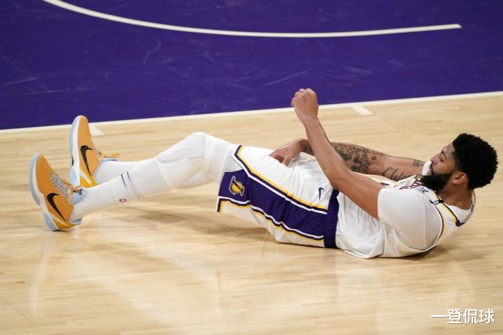 湖人队|拖入抢七？湖人G6再变阵，浓眉坚持带伤出战！太阳总经理曝一消息