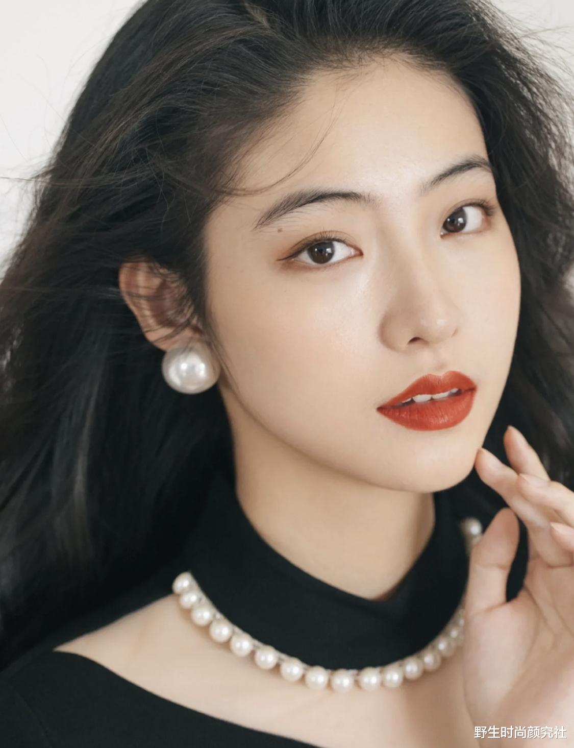 口红 黄皮女生必备的口红，显白又气质，不刻意修饰妆容也高级感满满