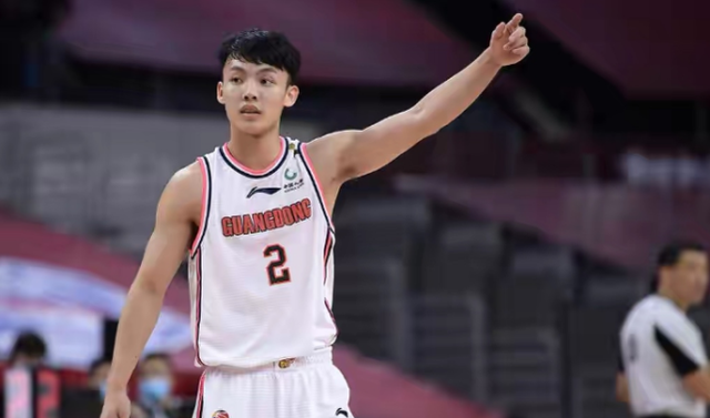 樱桃如水水|辟谣恶意中伤!广东冠军后卫否认酒精中毒住院 系食物过敏打点滴