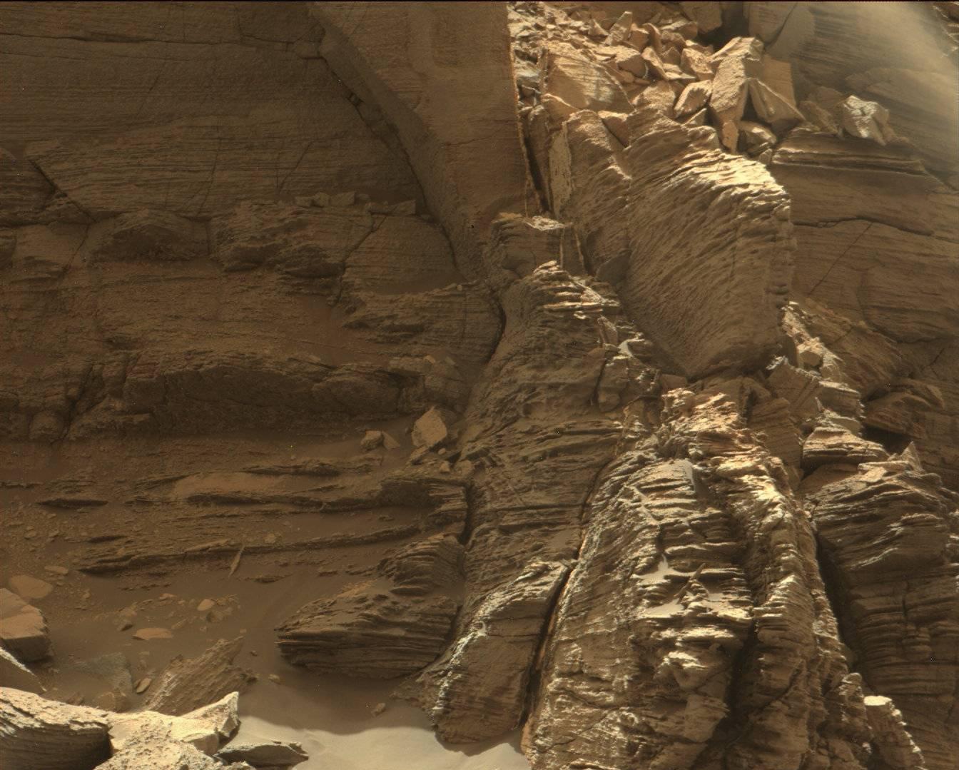 美国宇航局科学家发现火星洞穴可以帮助火星宇航员定居火星