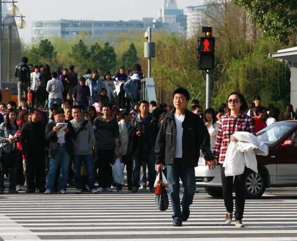 堵车|到底是什么正在拖垮我国的交通？这4个毒瘤不除，交通永远不通畅