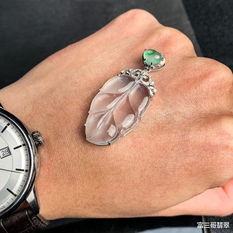 翡翠|玩翡翠的大都\好色\，那为什么无色翡翠近年来这么受欢迎？