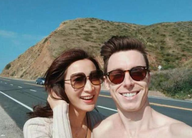 陈赫|陈赫前妻晒男友视角照，深山里穿泳衣划桨，阳光下撩发秀绝美身材