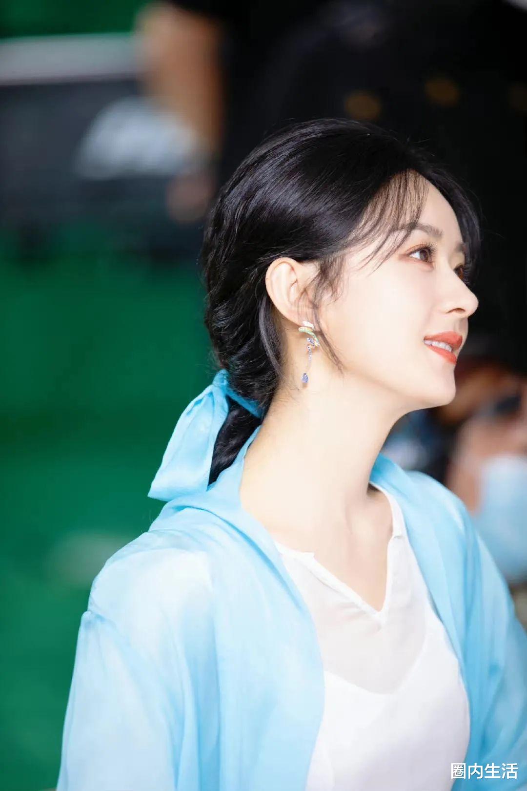 谢娜|谢娜被起诉后团队反应迅猛，她身边出事的人太多，都学出经验了！