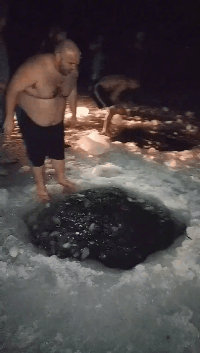 萌萌萌说|“网上遇到一个外国妹子，你们觉得我能拿下她吗？”两只手不够吧