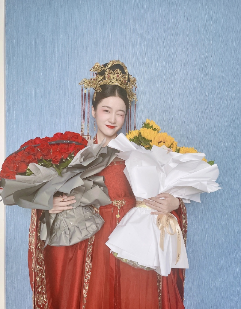 张雪迎|张雪迎重现紫霞仙子名场面，模仿朱茵wink，却被吐槽东施效颦太生硬