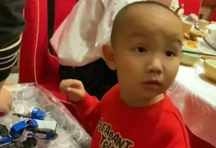 |郭谏言博士团解散，熊磊发文回应遭吐槽，被嘲100个博士都教不好