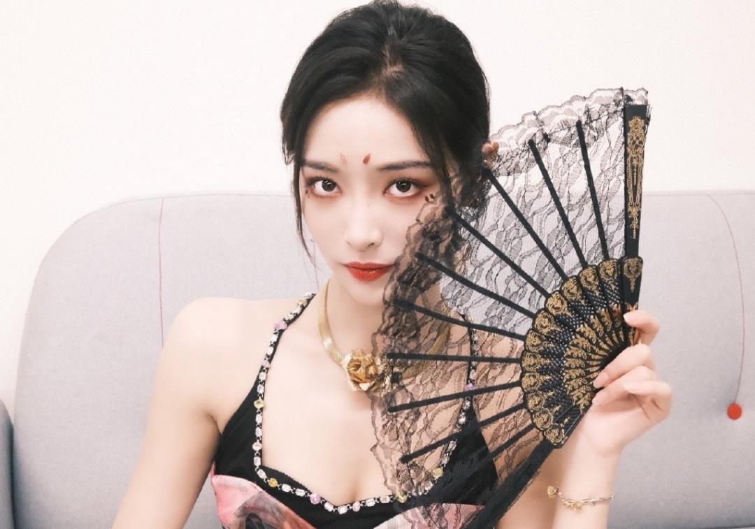 别试图隔绝我|《舞蹈生》迎嘉宾，陈伟霆舞龄18年很强势，而他将边洗头边跳舞？