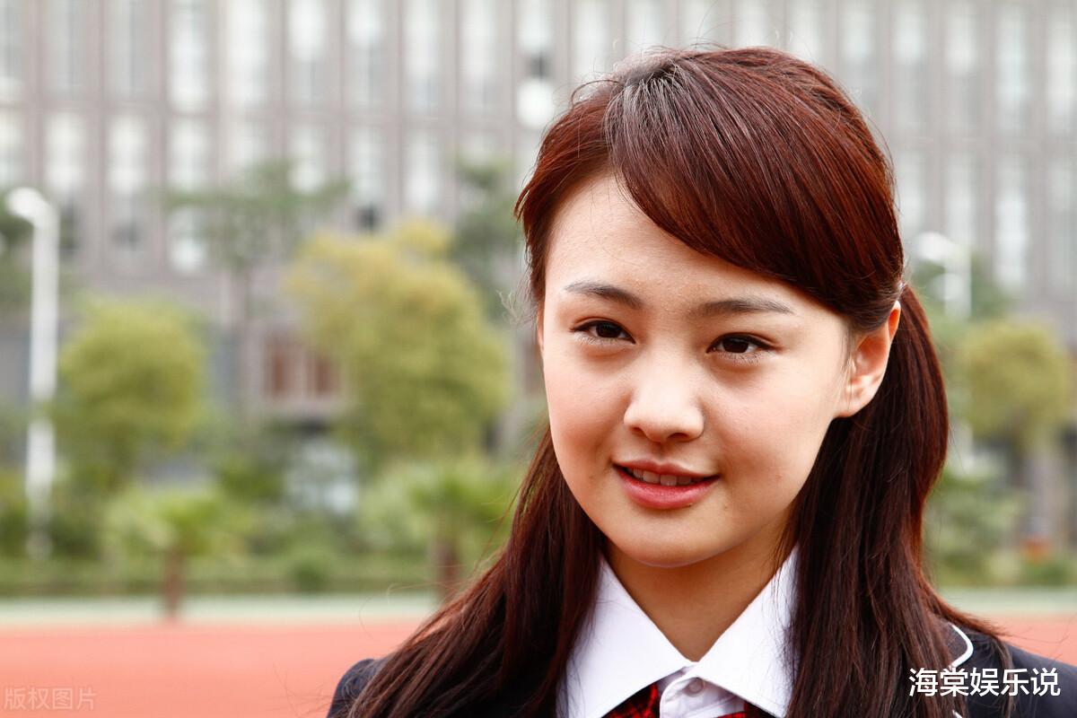 张恒|郑爽在美国穿3层袜子保暖，抚养权11点准时开庭，张恒又被骂了