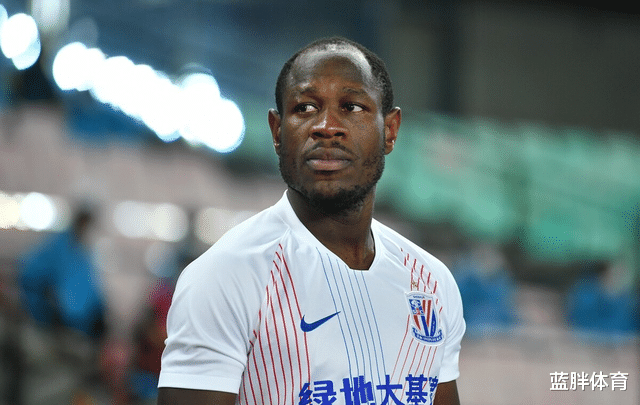 杰倫·布朗|申花看不上的前鋒如今成中超金靴，辛苦引進的巴索戈，卻不堪重用