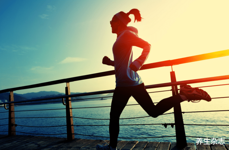 枸杞|40岁大哥每天一杯枸杞水，不幸瘫痪，医生：常喝无异于“自残”，趁早扔