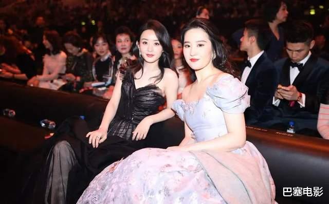 明星|美人相遇必有一输，娱乐圈最大的反差，都在女明星的合照里