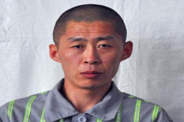 长春警方悬赏20万通缉逃犯朱贤键,该逃犯曾出现在村民婚宴上