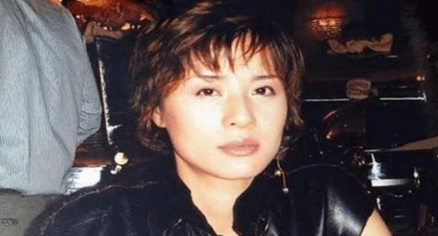 奶豆说育儿|顾春芳:从柜姐到名模,4年借17亿生活奢靡,最后被判死刑