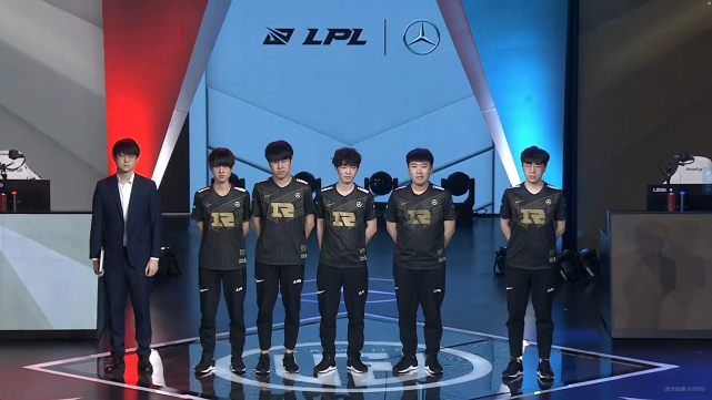 LGD|干碎LGD后粉丝对Cryin评价变了，小虎提出自己的担忧，下一场才是生死战！