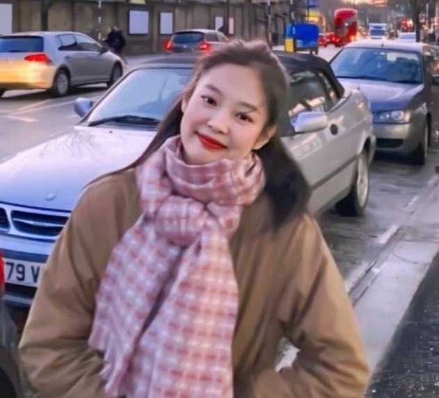 小沈陽14歲女兒近照曝光，撞臉韓國明星“金智妮”，被誇贊像公主-圖3