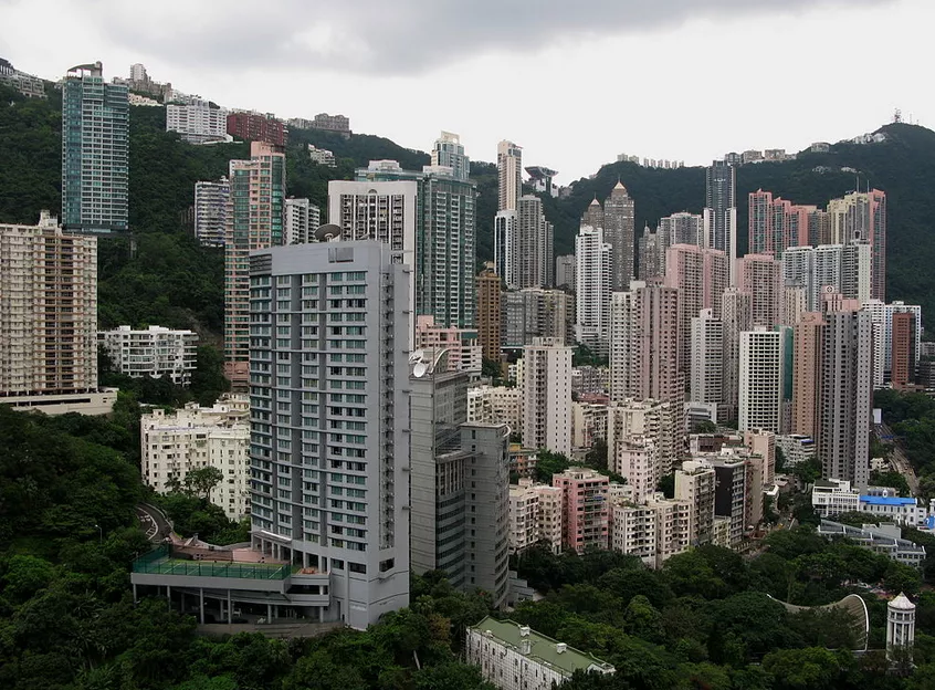 深圳市|一家四口花400万住15㎡豪宅引热议!网友:太窒息了