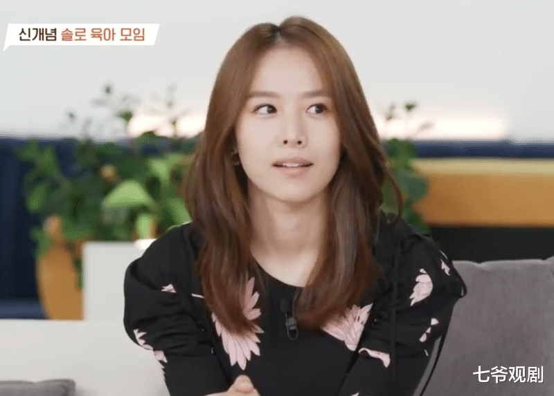 李东健|没出生就上电视，李东健女儿离不开荧屏，仓促的父母懵懂的小明星