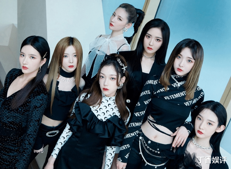 王鸥|硬糖少女新歌单人海报公布！全员甜酷风造型，张艺凡让人移不开眼