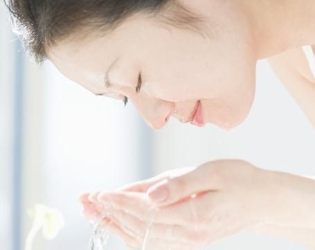 洗面奶|什么牌子的洗面奶好用 干性皮肤洗面奶排行榜