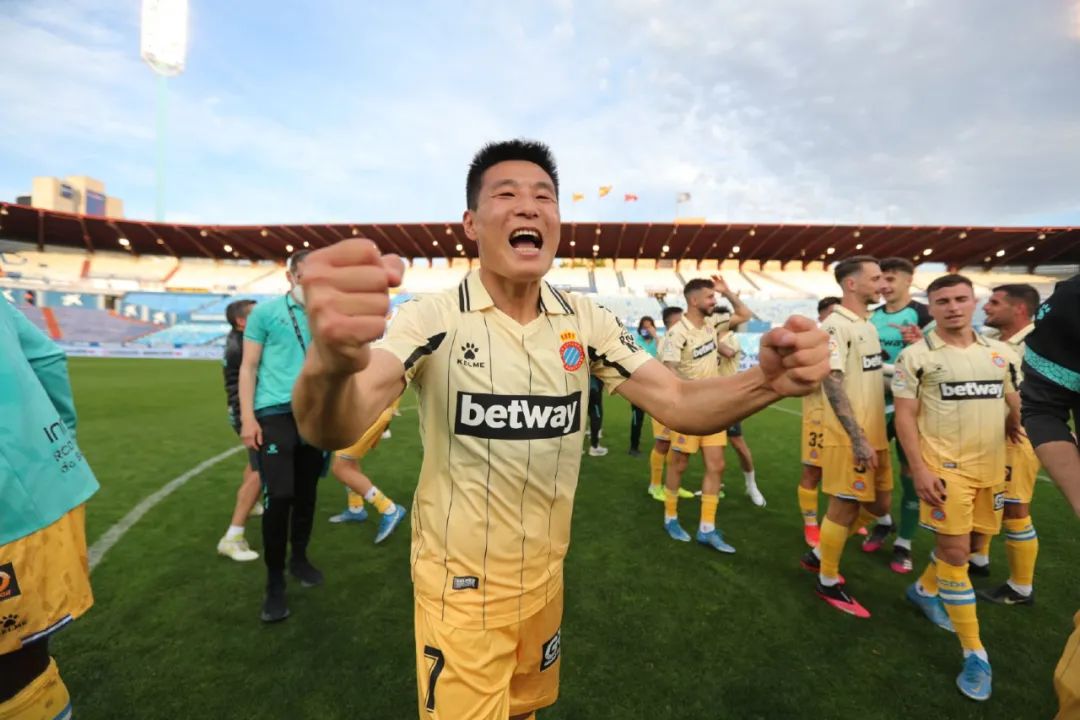 西班牙人|6-0！武磊疯狂庆祝！西班牙人15场不败踢疯了，有望提前夺冠