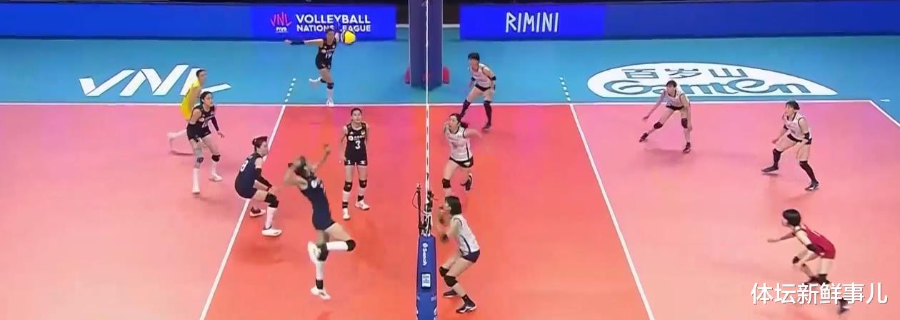 朱婷|输球后，郎平送了中国女排12个字，张常宁引热议，球迷呼唤朱婷