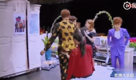 袁泉|人前无辜，人后算计，这六位“茶里茶气”的女明星，个个段位极高