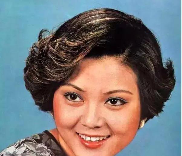 谢玲玲|24岁嫁豪门，老公出轨公婆帮她争4亿赡养费，如今活成自己的豪门