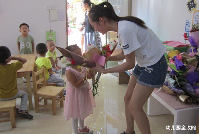 幼儿园全攻略|幼儿园老师:教师节,我们不需要花,也不需要礼!只想要你的尊重