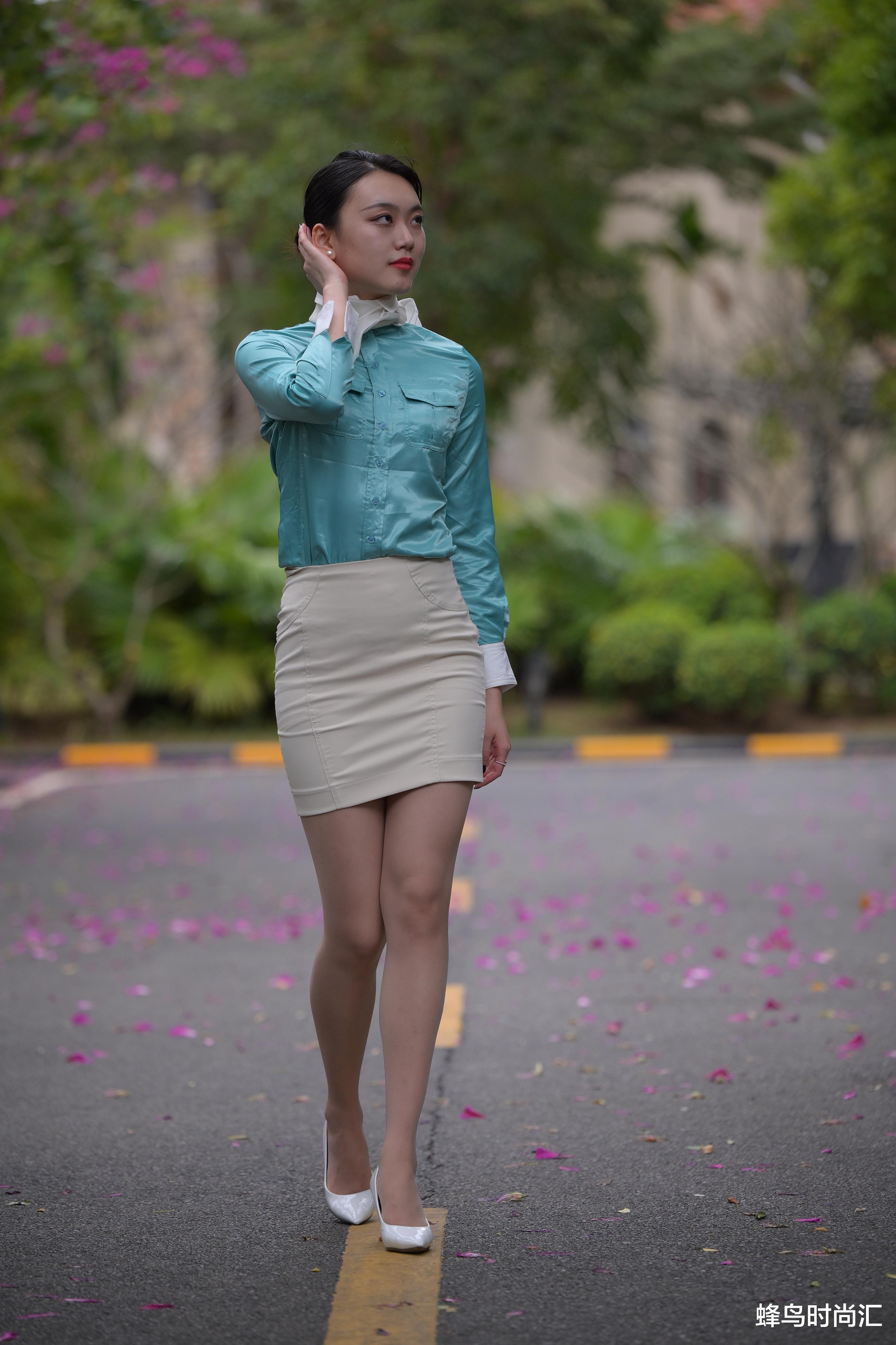 |美丽女神不将就，时尚OL风格，让她妩媚动人