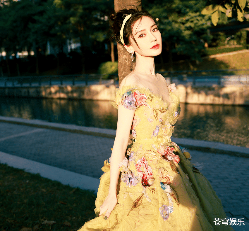 白冰|杨颖资源被降级？看她新剧合作的搭档，有人欢喜有人愁