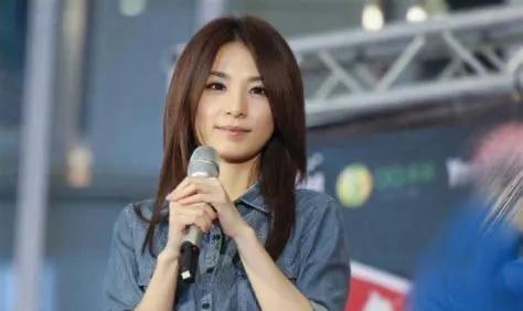 Selina|用现在的眼光看初代女团SHE，谁才是最符合当下审美的那个人？