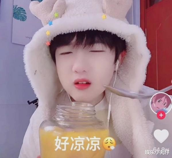 宋小宝|“吃个桃桃”遭封禁后，素颜照被扒出，网友：多少还像个男人