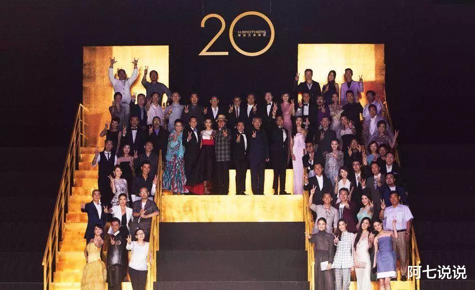 黄诗棋|华谊王氏兄弟的娱乐圈幻灭史，曾经有多风光，现在就有多落魄